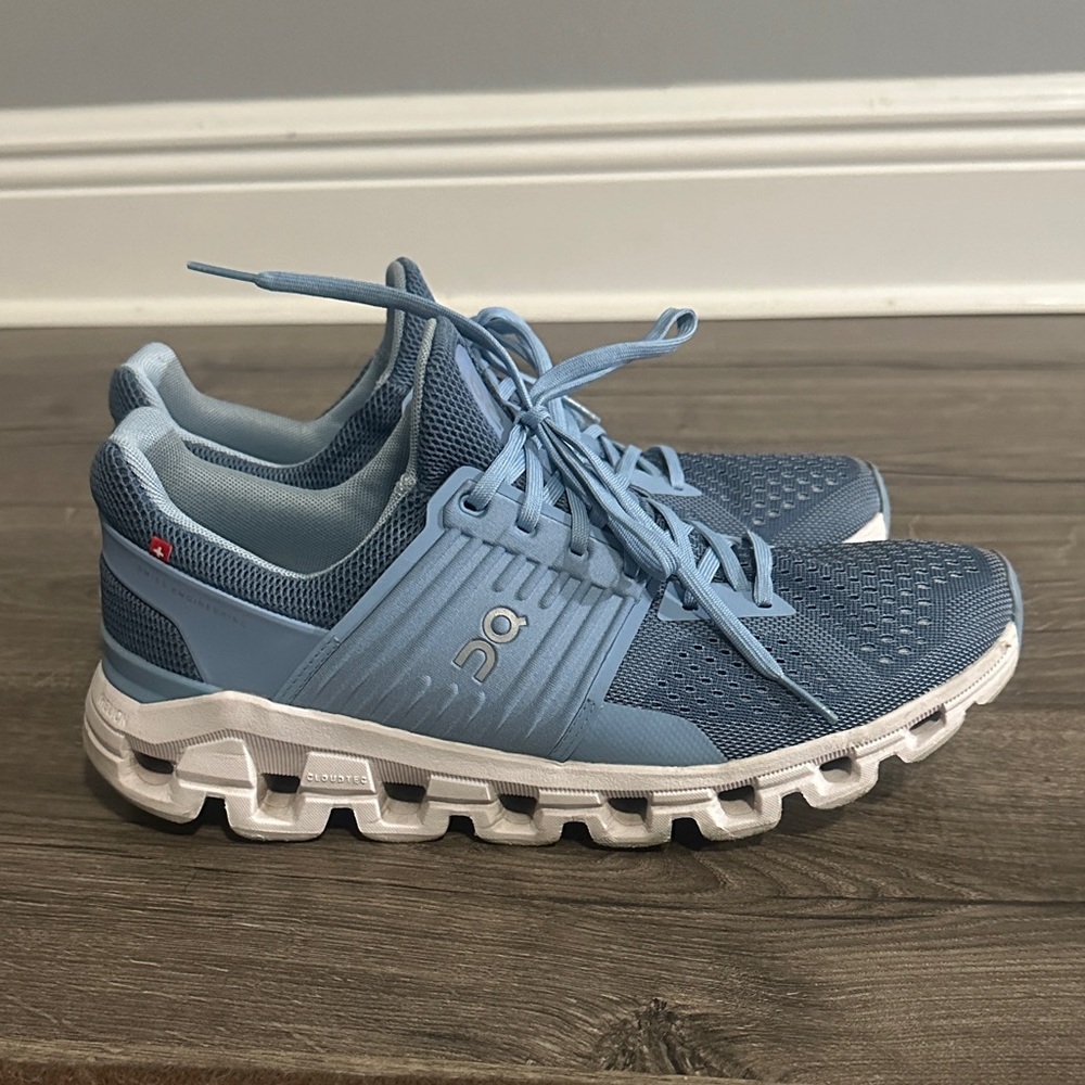 ON Women's Blue Sneakers